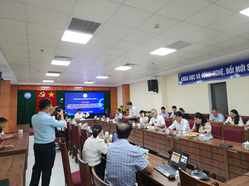 082125 thanh pho hue 5