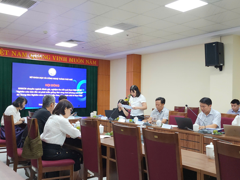 082125 thanh pho hue 6
