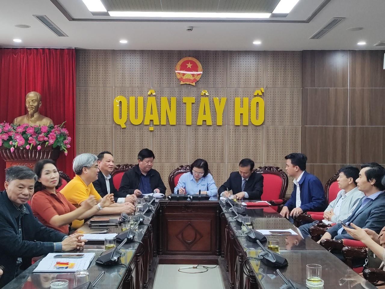 021924 quan tay ho sen 4