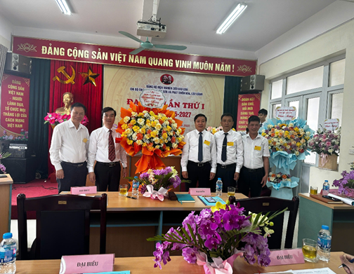 042425 dai hoi chi bo 1
