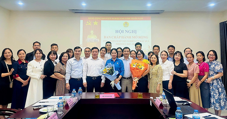 112025 tin hoi nghi cong doan 5