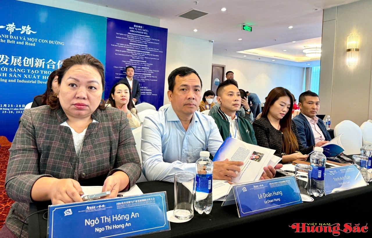 112725 ha noi khai mac hoi nghi 6