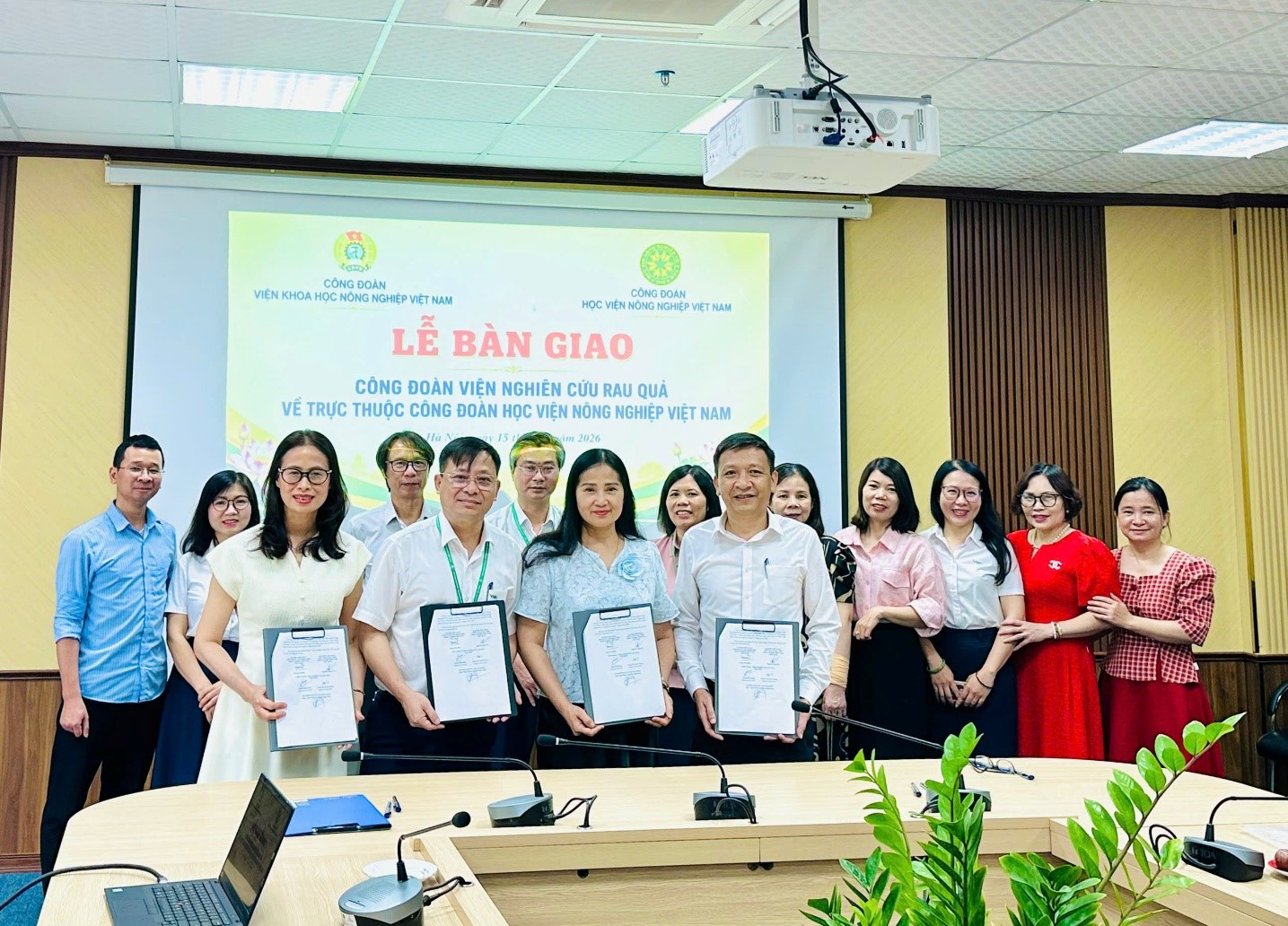 061726 cong doan 2