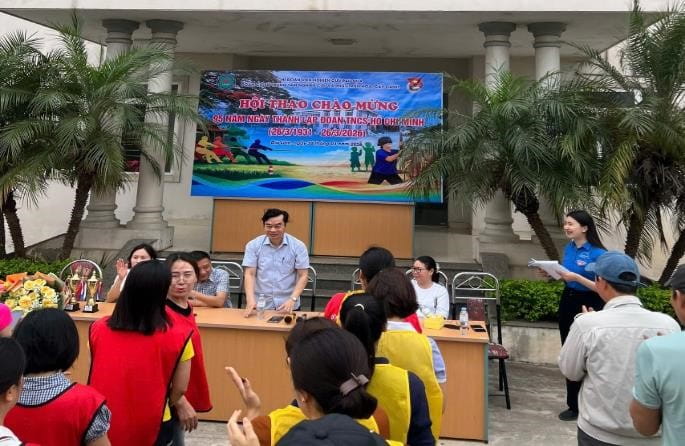 260326 Hoi thao 3.png